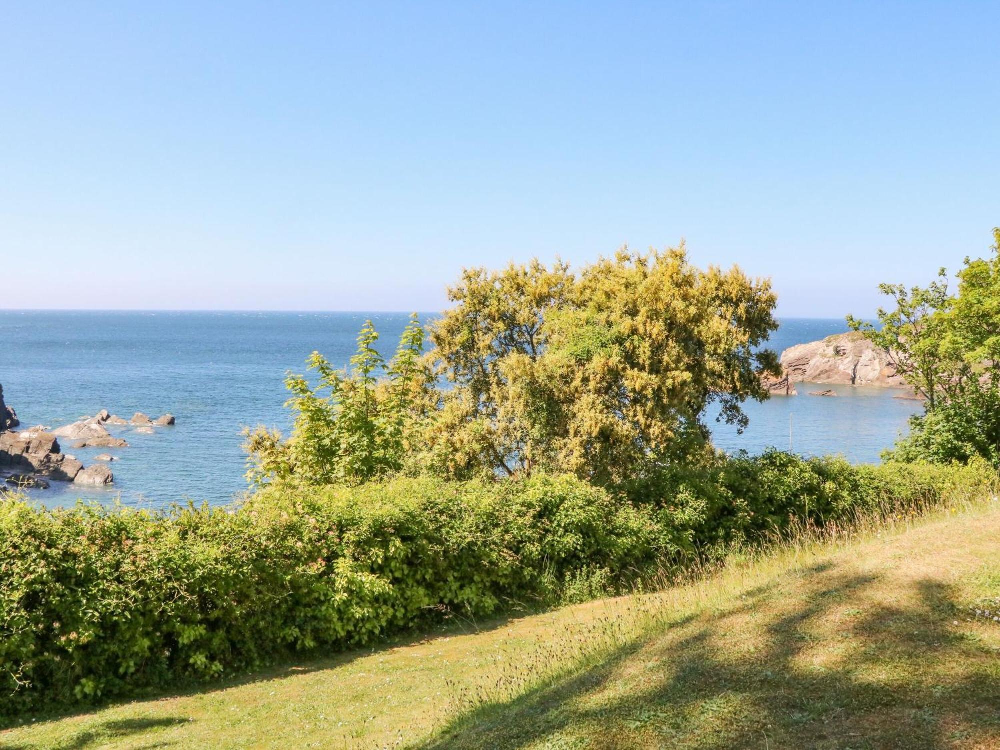 Ochenta Vila Combe Martin Exterior foto